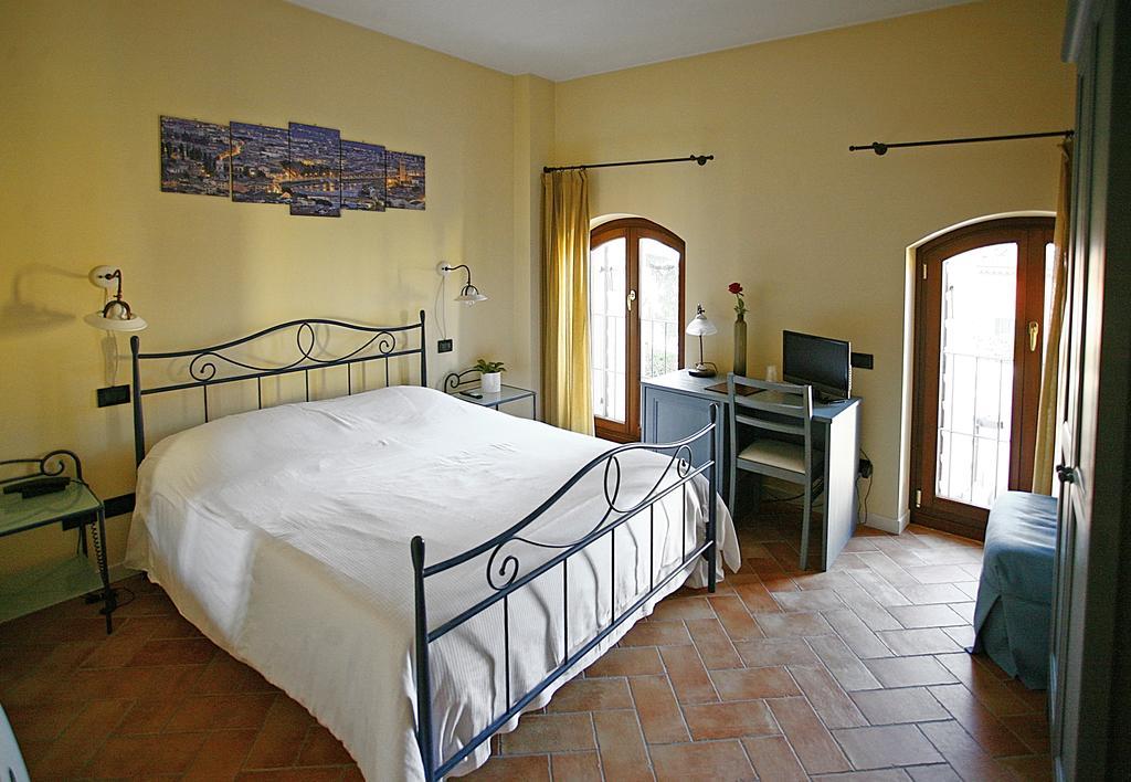 Hotel Antichi Cortili Dossobuono Exterior photo